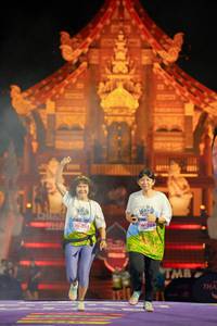 BIB: 195, 500
                            <button type="button" onclick="openModal(22478169)" class="btn btn-primary btn-sm float-right btn-popup" data-toggle="modal" data-target=".modal-high-quality">
                        <i class="fas fa-shopping-cart"></i> Add to Cart
                    </button>
                                            <button type="button" onclick="isThisMe(22478169, true)" class="btn btn-success btn-sm float-right btn-popup btn-isme hidden" data-toggle="tooltip" data-placement="bottom" title="นี่คือรูปของคุณใช่ไหม คลิกที่นี่เพื่อเอาเข้าอัลบั้ม">
                        <i class="fas fa-plus"></i> Add to album
                    </button>
                    <button type="button" onclick="isThisMe(22478169, false)" class="btn btn-warning btn-sm float-right btn-popup btn-isnotme hidden">
                        <i class="fas fa-ban"></i> Remove from album
                    </button>